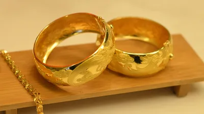Gold Prices in 2025: 9 Drivers, Real-World Impacts &amp; What to Do Now